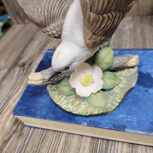 Vintage Homco 1986 Masterpiece Scissor-tailed Flycatcher Bird of Season & Base - Picture 6 of 7